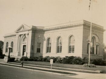 The Lynbrook Public Library circa 1950.