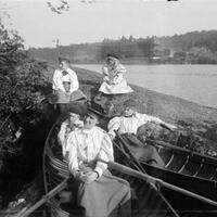 Veghte Family in canoes, ca. 1907