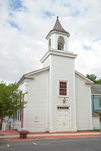 Preservation Long Island Headquarters front exterior on Main Street in Cold Spring Harbor, NY.